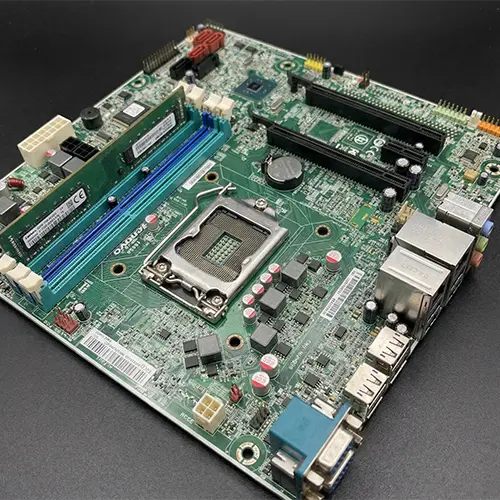 assemblare-pc-vecchia-scheda-madre-lenovo